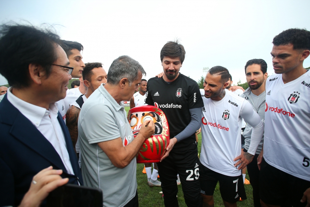 Japon işadamları Nevzat Demir'de antrenmanı izledi - Görsel 5
