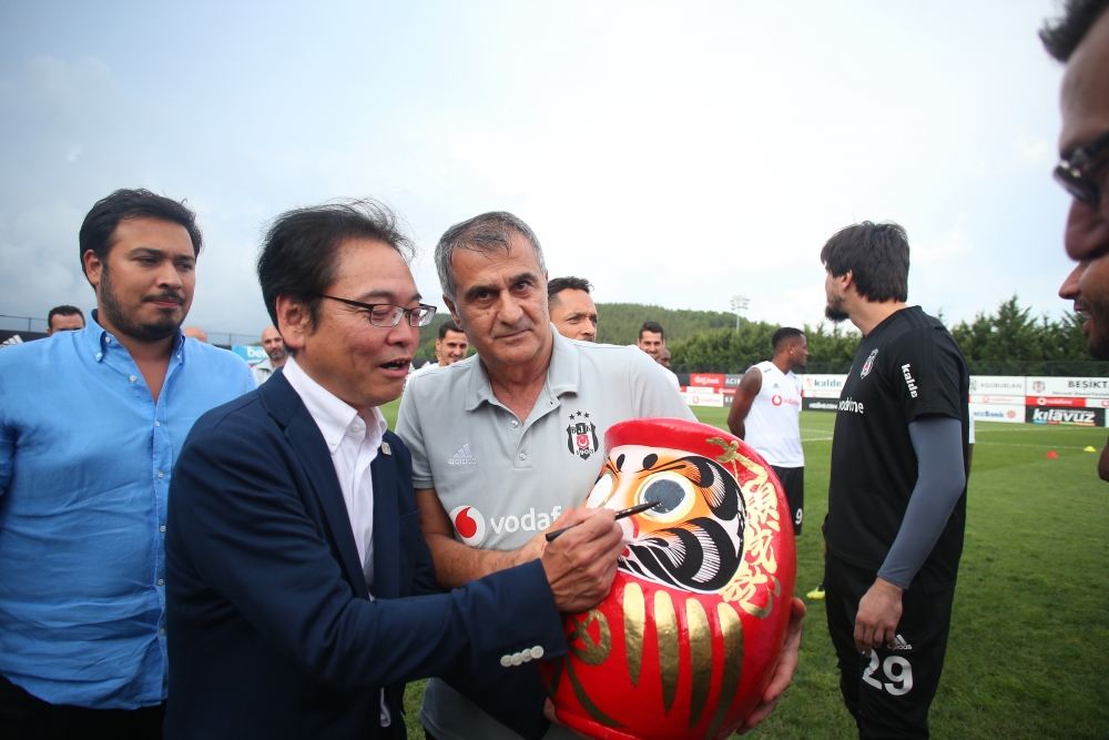 Japon işadamları Nevzat Demir'de antrenmanı izledi - Görsel 6