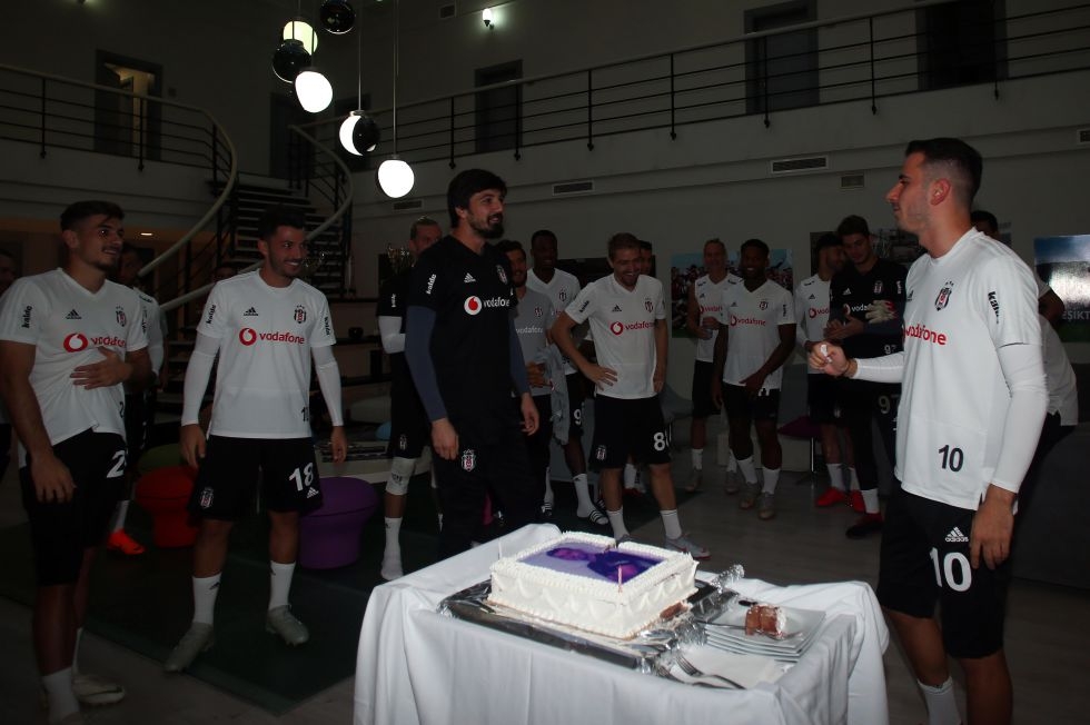 Oğuzhan Özyakup'un doğum günü kutlandı - Görsel 12