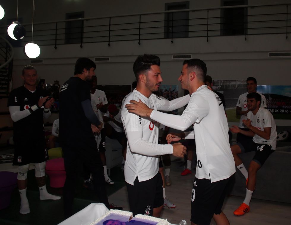 Oğuzhan Özyakup'un doğum günü kutlandı - Görsel 14