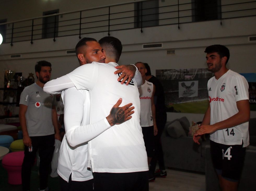 Oğuzhan Özyakup'un doğum günü kutlandı - Görsel 18