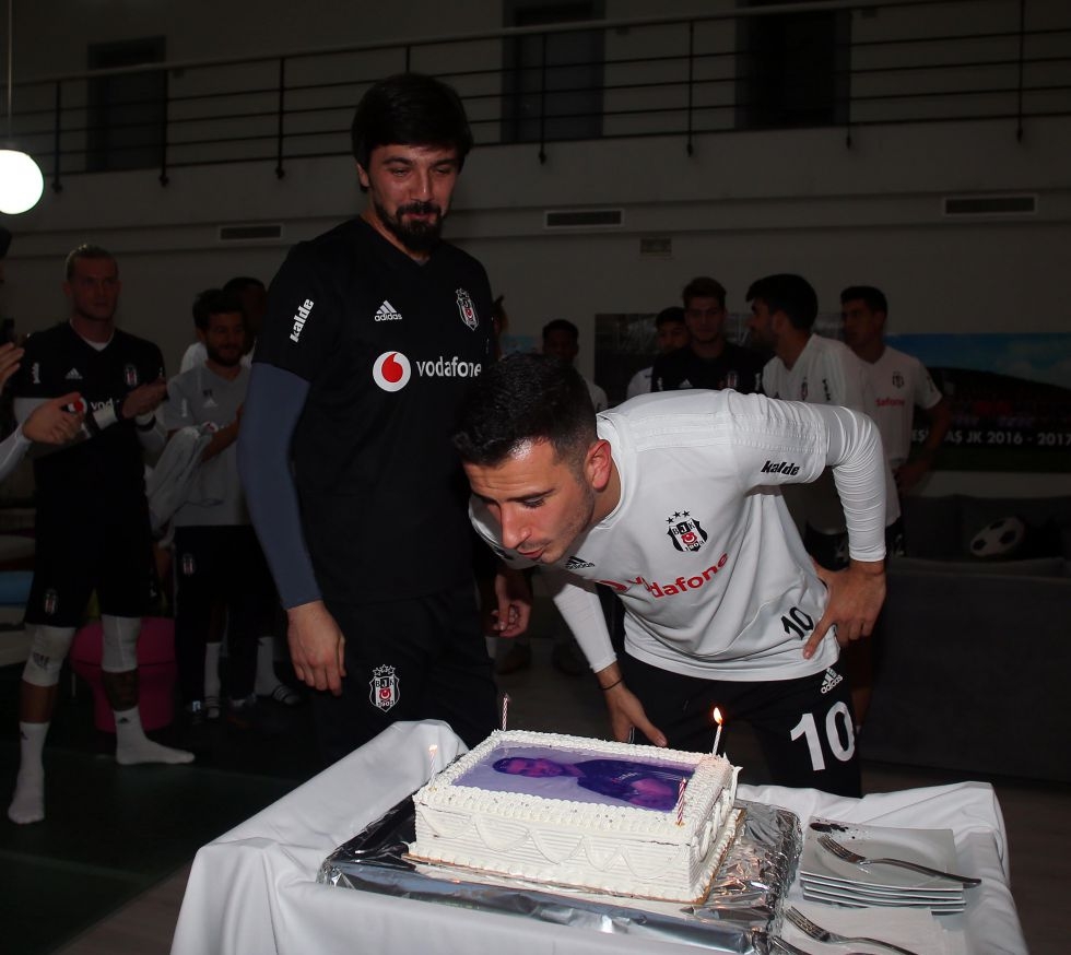 Oğuzhan Özyakup'un doğum günü kutlandı - Görsel 6
