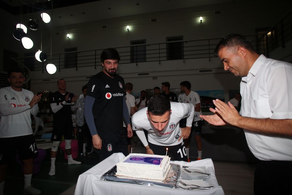 Oğuzhan Özyakup'un doğum günü kutlandı - Görsel 7