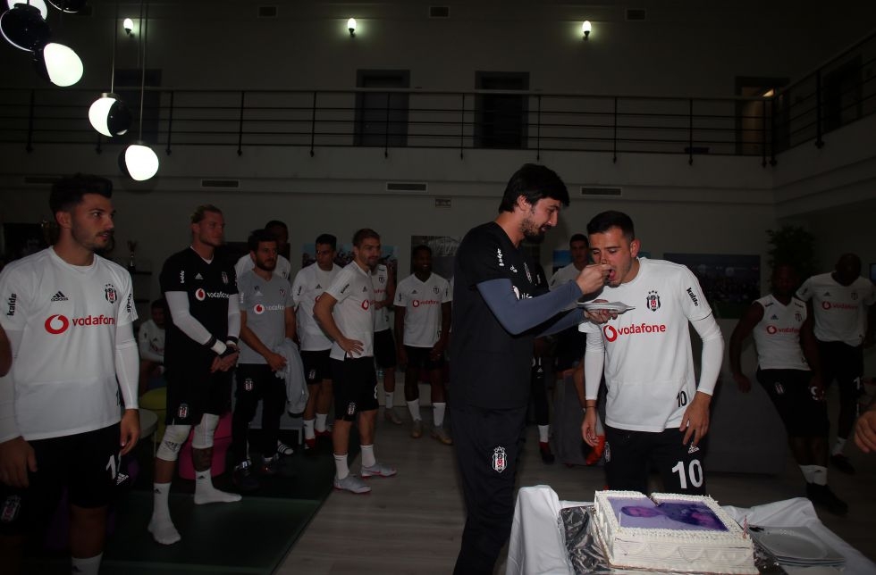 Oğuzhan Özyakup'un doğum günü kutlandı - Görsel 9