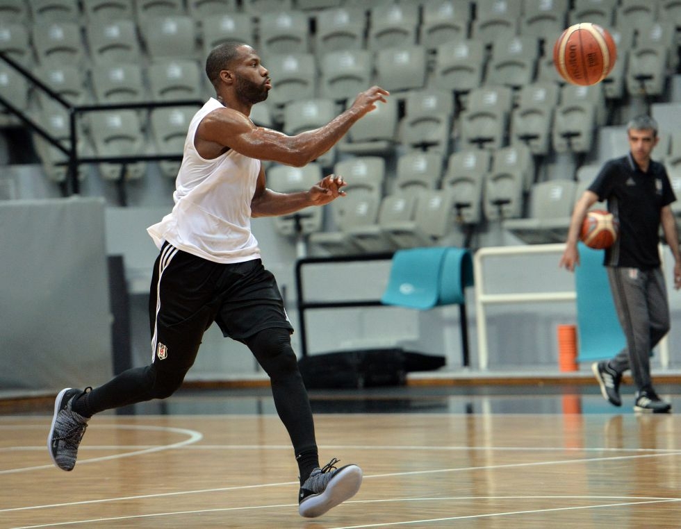 Beşiktaş Sompo Japan antrenmanından kareler - Görsel 2