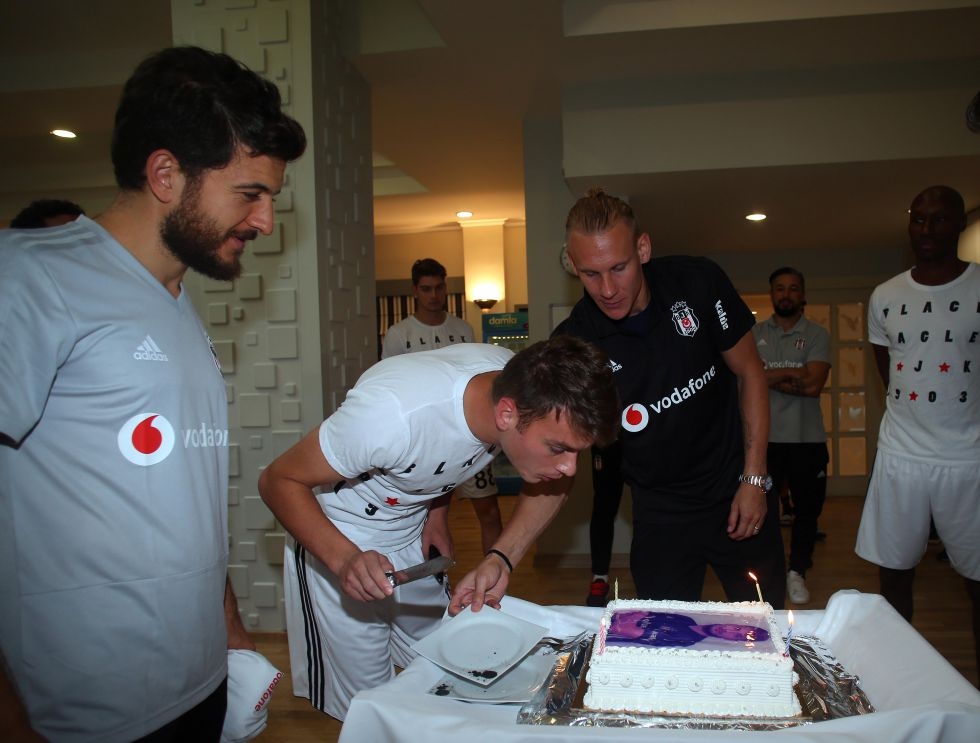 Adem Ljajic’in doğum günü kutlandı - Görsel 3
