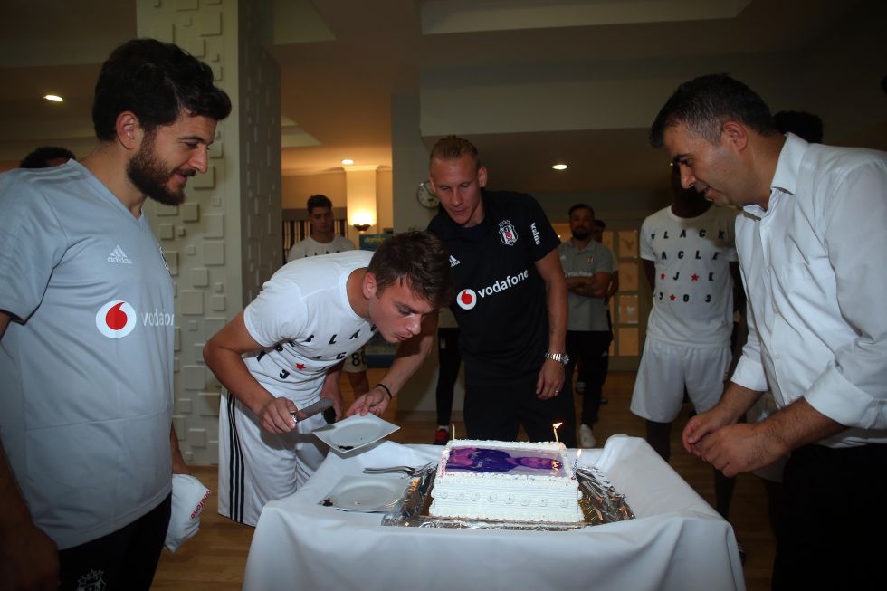 Adem Ljajic’in doğum günü kutlandı - Görsel 4