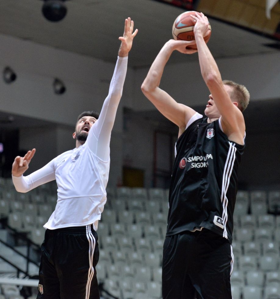 Beşiktaş Sompo Japan antrenmanından kareler - Görsel 4