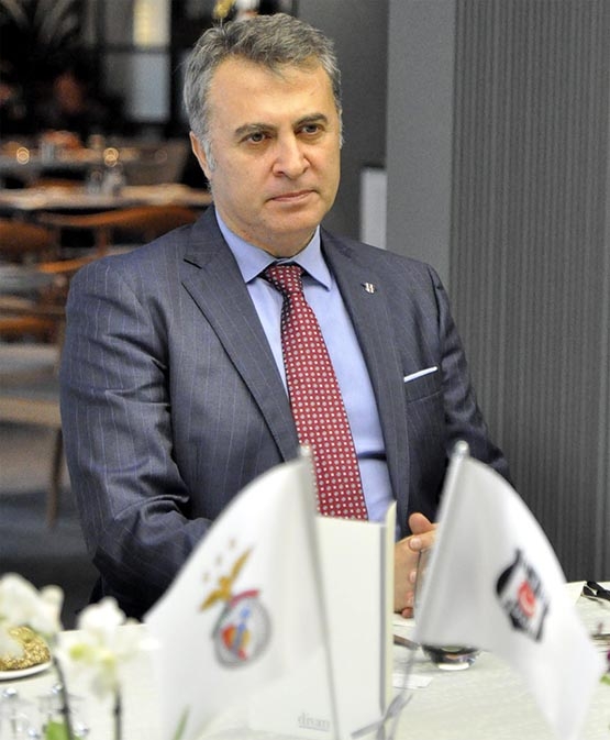 UEFA ve Benfica heyetleri dostluk yemeğinde buluştu - Görsel 4