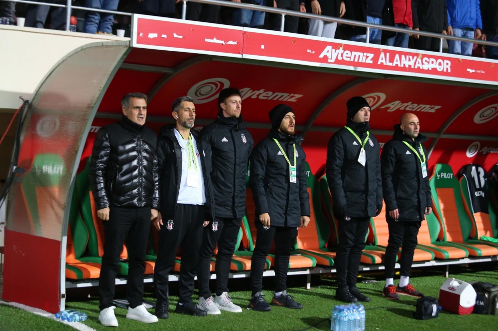 Alanyaspor - Beşiktaş maçının ilk yarısından kareler - Görsel 10