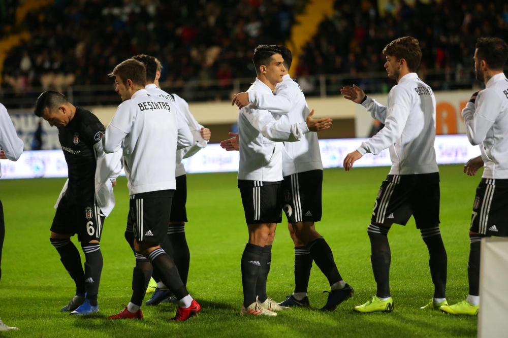 Alanyaspor - Beşiktaş maçının ilk yarısından kareler - Görsel 12