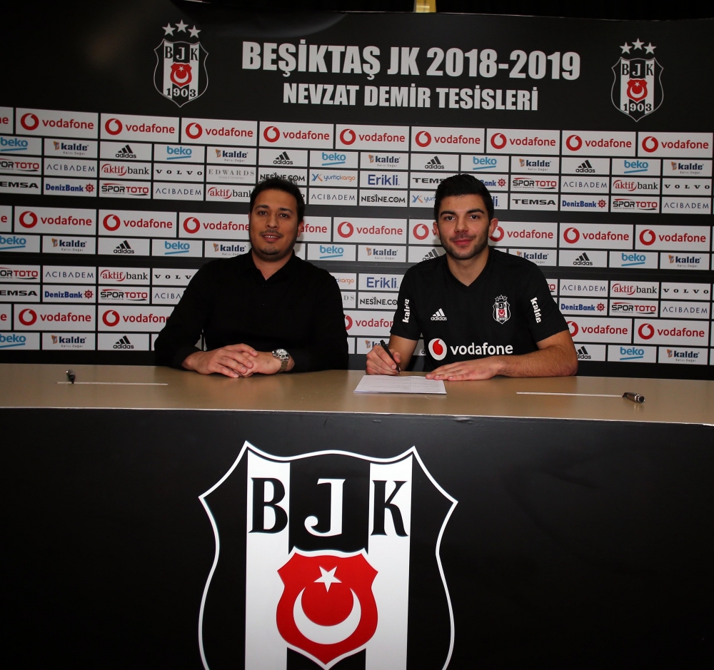 Muhayer Oktay, Beşiktaş'a imza attı - Görsel 2