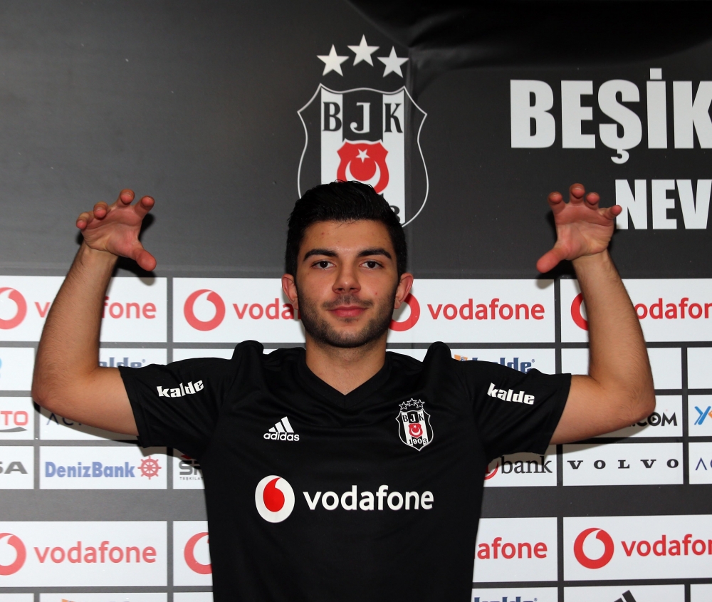 Muhayer Oktay, Beşiktaş'a imza attı - Görsel 3