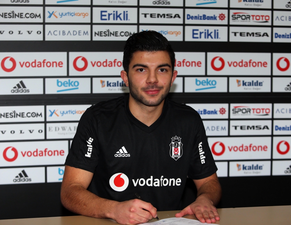 Muhayer Oktay, Beşiktaş'a imza attı - Görsel 4