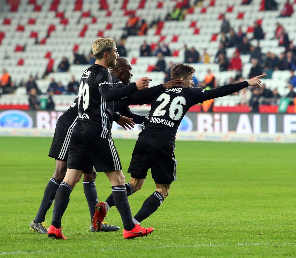 Beşiktaş, Antalya'da gol olup yağdı - Görsel 28