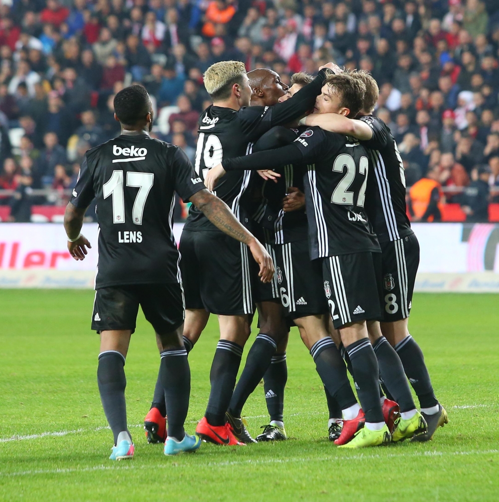 Beşiktaş, Antalya'da gol olup yağdı - Görsel 30