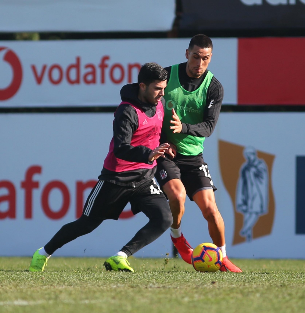 Ümraniye'de Kagawa fırtınası devam ediyor - Görsel 3
