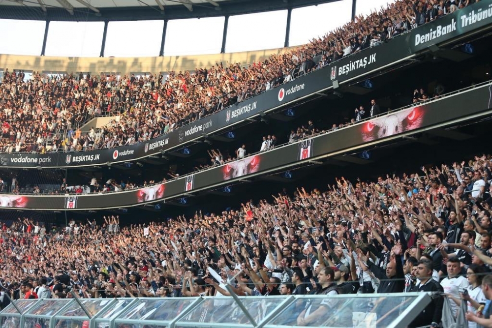 Beşiktaş Kulübü'nden siyah-beyazlı taraftarlara teşekkür! İşte o kareler - Görsel 3
