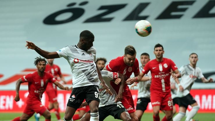 Beşiktaş-Antalyaspor maçının ardından spor yazarlarının görüşleri... "Takımın en iyisi yine 36’lık Atiba" - Görsel 3