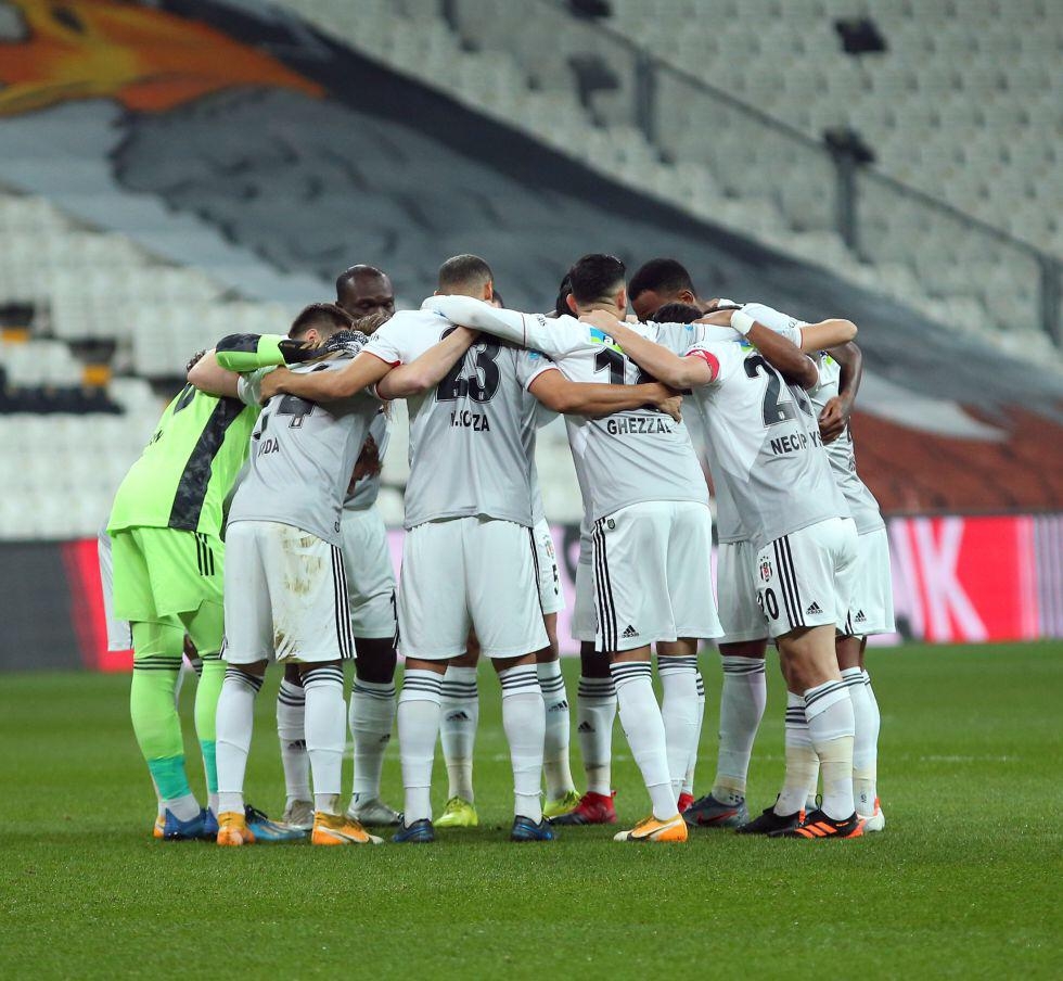 Beşiktaş, 72 dakika 10 kişi oynadığı Konyaspor maçında 3 puanı almayı bildi - Görsel 1