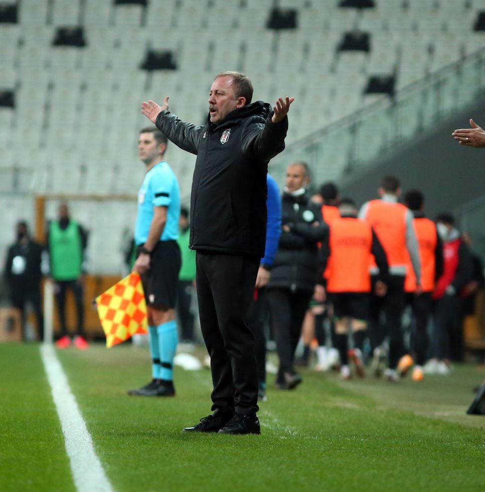 Beşiktaş, 72 dakika 10 kişi oynadığı Konyaspor maçında 3 puanı almayı bildi - Görsel 7