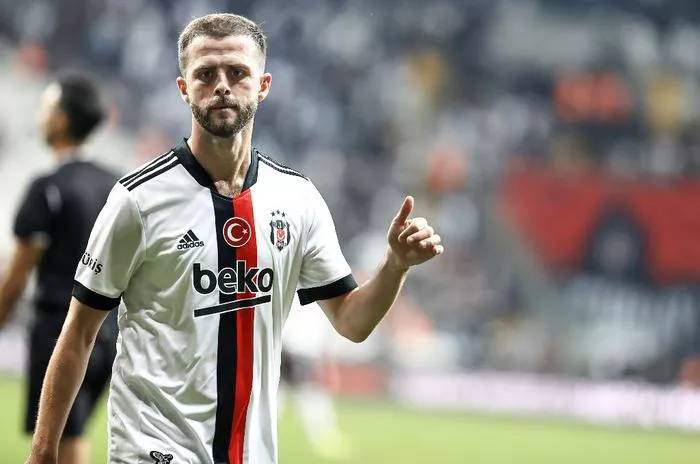 Beşiktaş'ın Galatasaray maçı muhtemel 11'i - Görsel 8