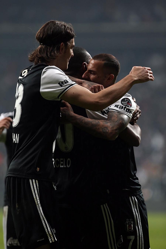 Beşiktaş-Başakşehir maçından kareler - Görsel 17