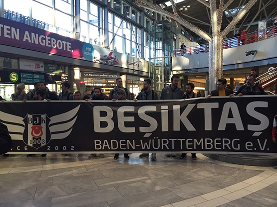 Beşiktaş'ı Almanya'da yalnız bırakmadılar - Görsel 2