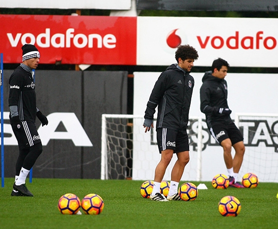 Sağanak yağmur altında derbi hazırlığı - Görsel 11