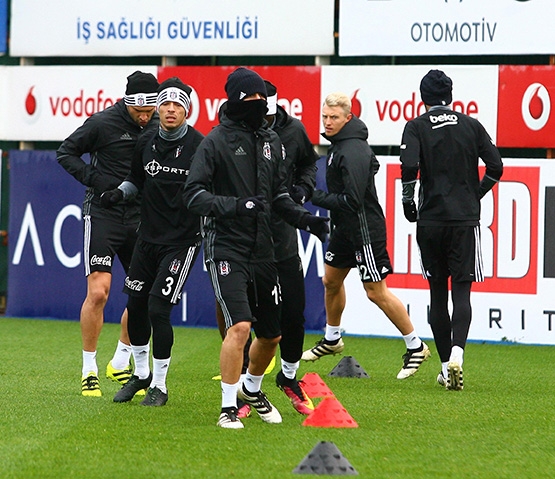 Sağanak yağmur altında derbi hazırlığı - Görsel 2