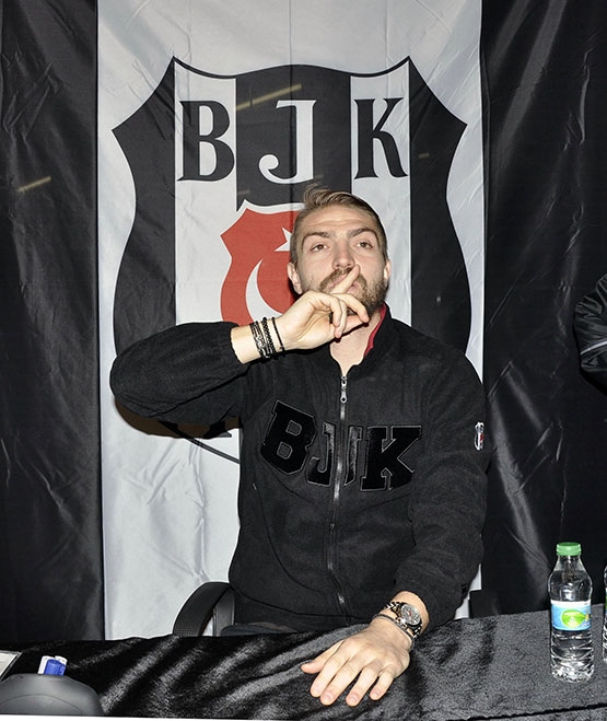 Caner Erkin, Vodafone Arena Kartal Yuvası’nda taraftarla buluştu - Görsel 15