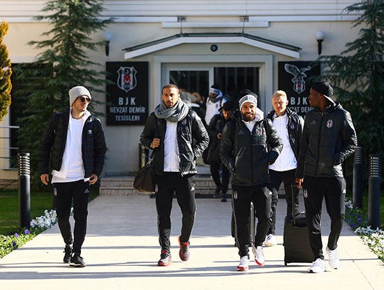Beşiktaş D.Kiev maçı için yola çıktı - Görsel 4