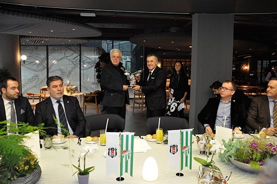 Beşiktaş'tan Bursaspor yönetimine dostluk yemeği - Görsel 4
