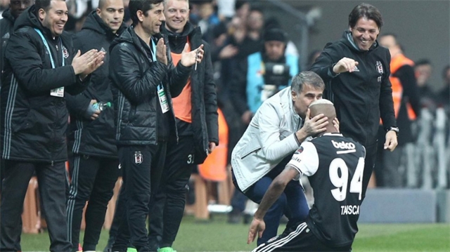 Şampiyon'un unutulmaz gol sevinçleri - Görsel 18