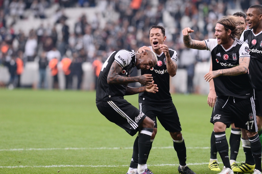 Şampiyon'un unutulmaz gol sevinçleri - Görsel 26