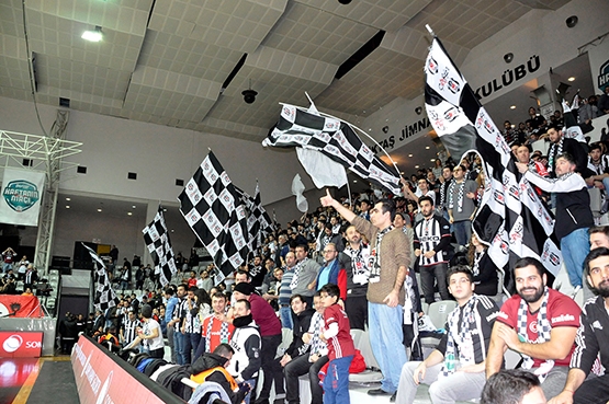 Potada Derbi | Beşiktaş Sompo Japan: 76 - Fenerbahçe: 79 - Görsel 13
