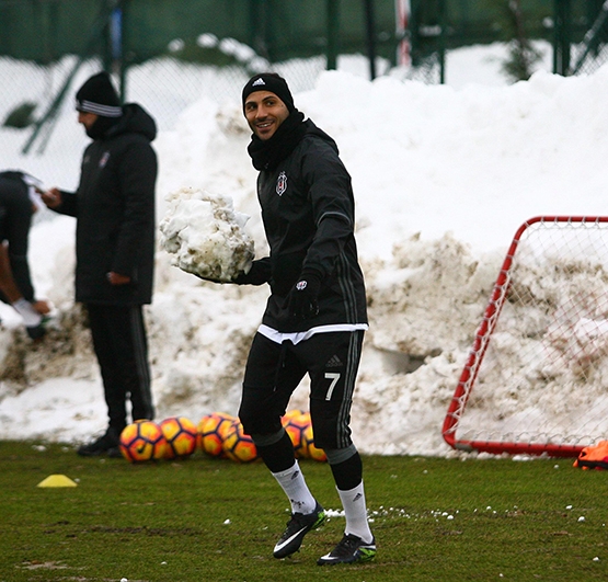 Beşiktaş'ta Osmanlıspor maçı hazırlıkları böyle başladı (Galeri) - Görsel 12
