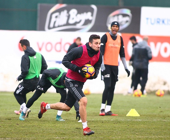 Beşiktaş'ta moraller yerinde... İşte bugünkü antrenmandan kareler - Görsel 9