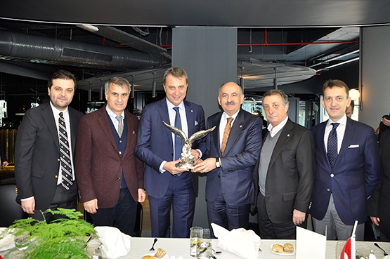 Vodafone Arena'daki çalışma ofisleri törenle açıldı - Görsel 12