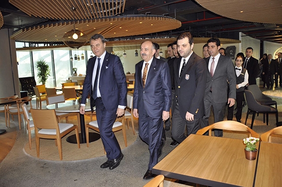 Vodafone Arena'daki çalışma ofisleri törenle açıldı - Görsel 5
