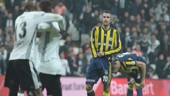 Küfür, ahlaksızlık, provokasyon! İşte RvP'nin tüm görüntüleri - Görsel 1