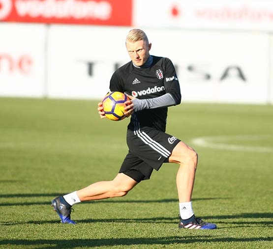 Beşiktaş, Akhisar maçı hazırlıklarına başladı - Görsel 16