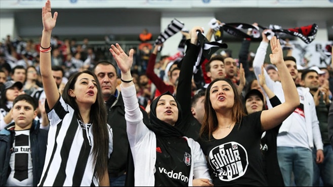 Beşiktaşlı kadın taraftarlar - Görsel 11