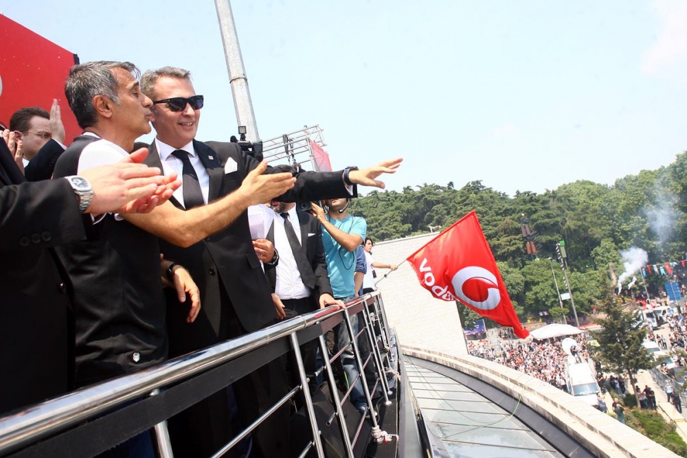 İşte kutlamalardan muhteşem kareler! - Görsel 12