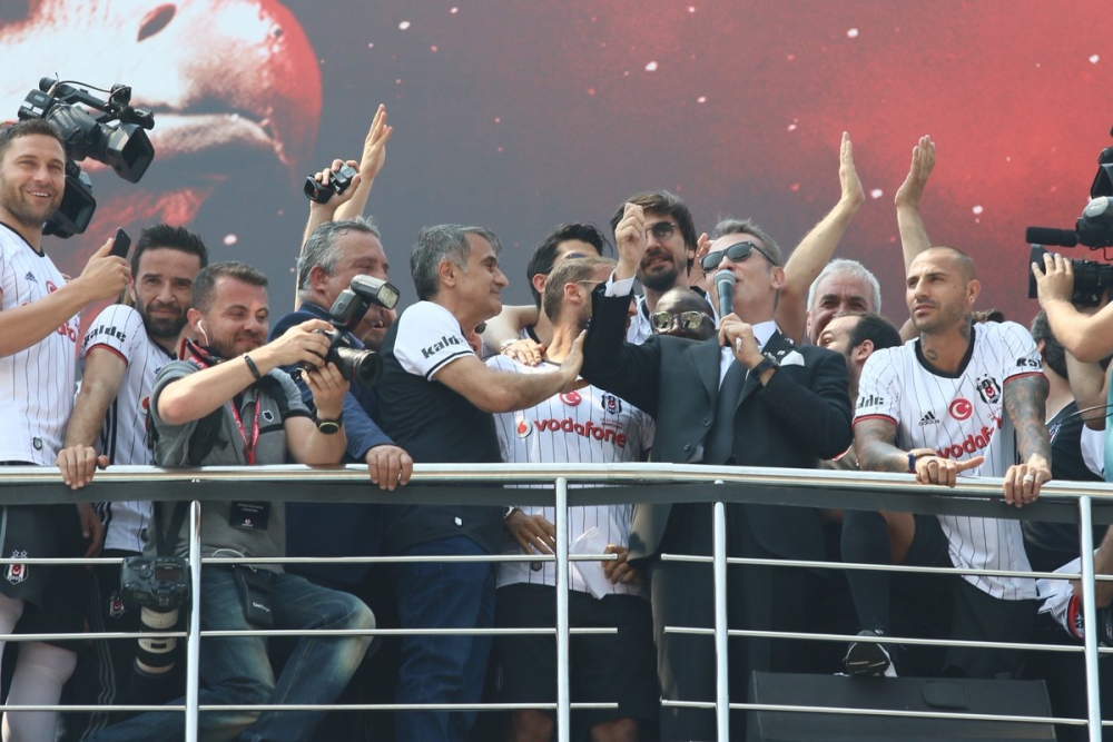 İşte kutlamalardan muhteşem kareler! - Görsel 13