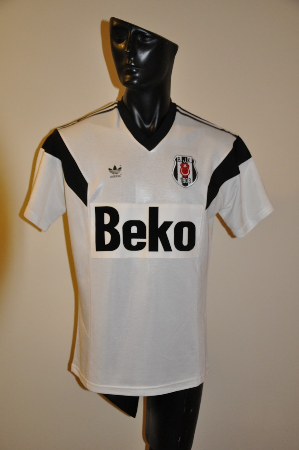 FOTO GALERİ | 1990 sonrası Beşiktaş formaları! - Görsel 2