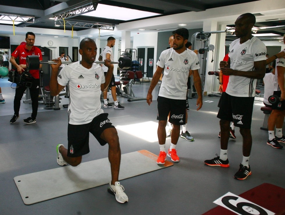 Beşiktaş salonda çalıştı... İşte antrenmandan kareler! - Görsel 3