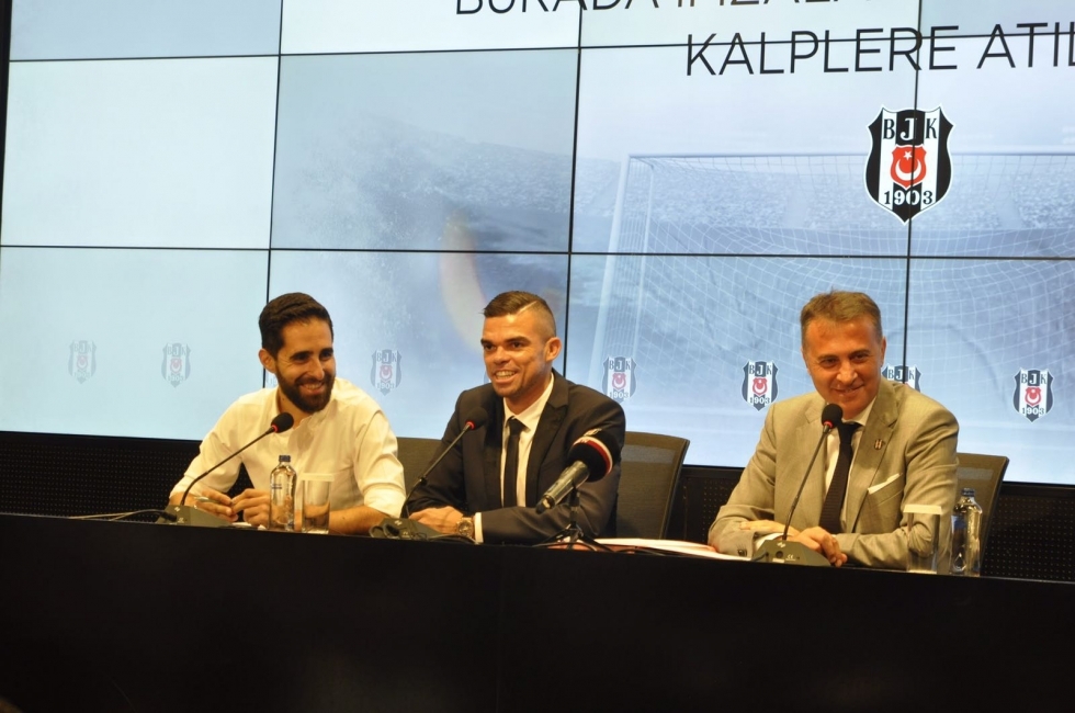 Pepe'nin imza töreninden kareler! - Görsel 2