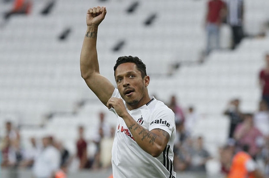 Beşiktaş'ın dövmeli oyuncuları - Görsel 2