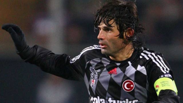 Mustafa Denizli ile şampiyonluk yaşayan oyuncular şimdi ne yapıyor? - Görsel 7